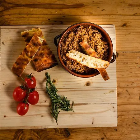 Hotel Borgo Laticastelli 4*