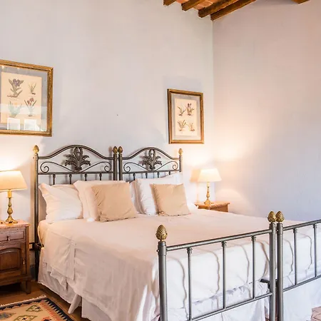 Borgo Laticastelli Отель 4*