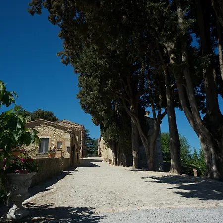 Отель Borgo Laticastelli 4*