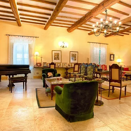 Отель Borgo Laticastelli Раполано-Терме