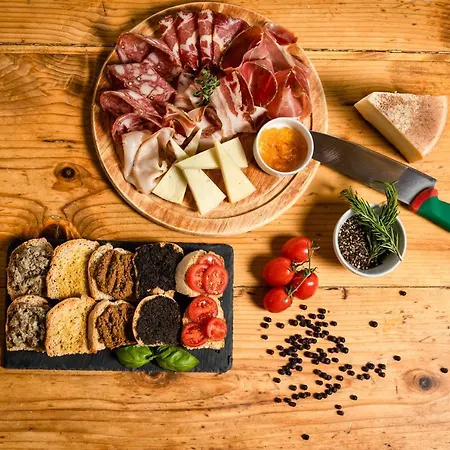 Hotel Borgo Laticastelli 4*